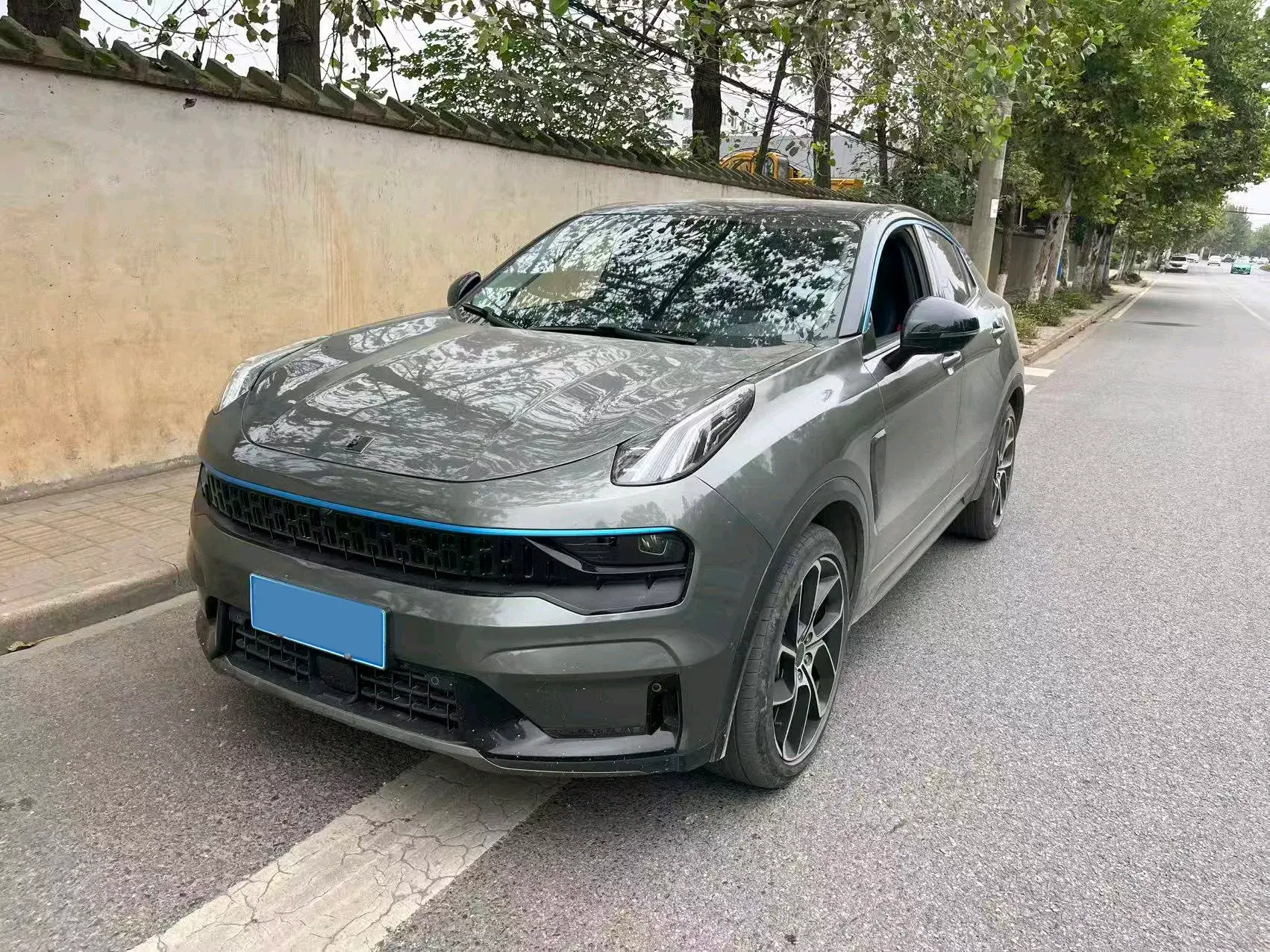 2020 LYNK&CO 05 view 1