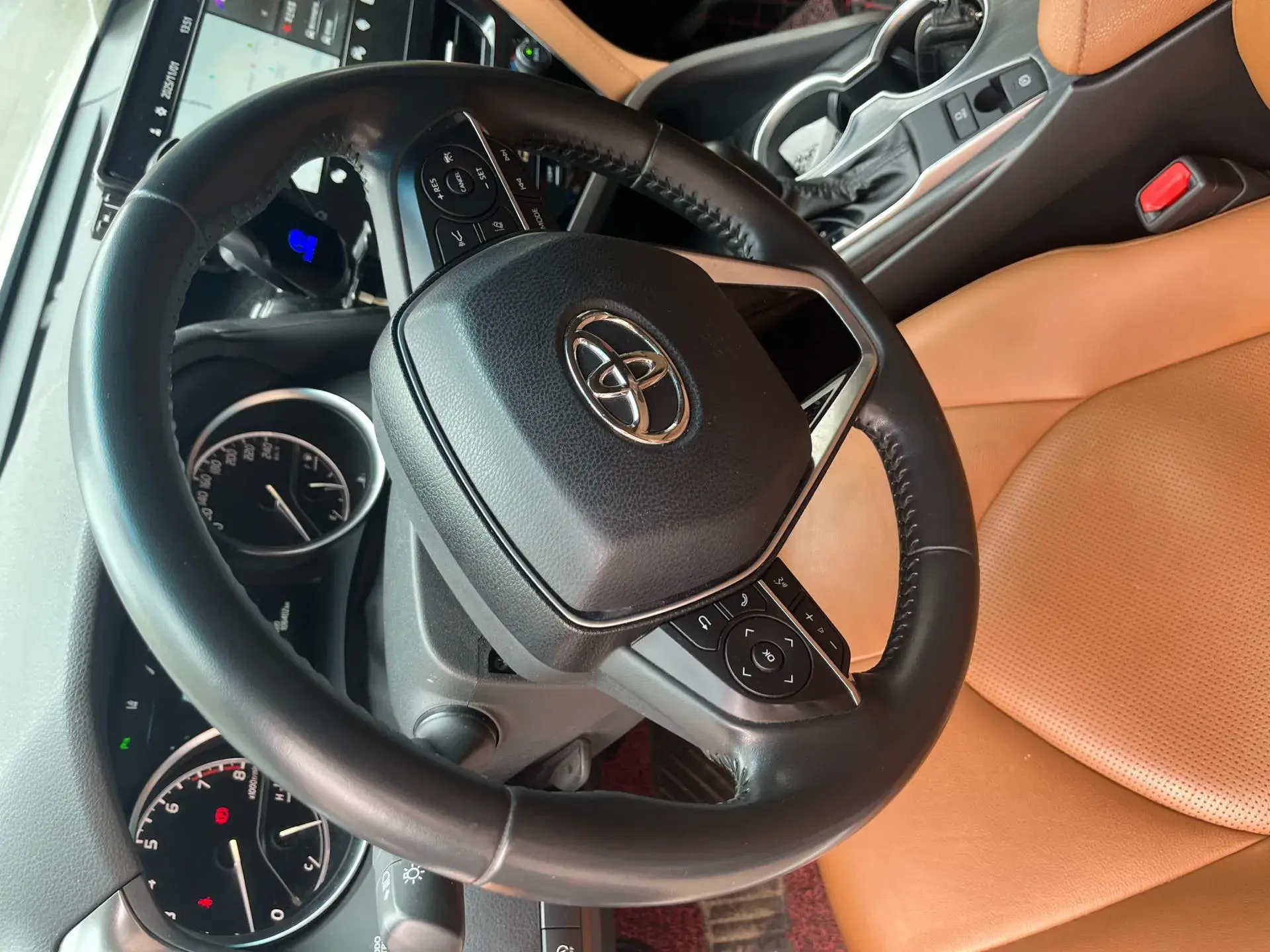 2021 TOYOTA CAMRY thumbnail 3