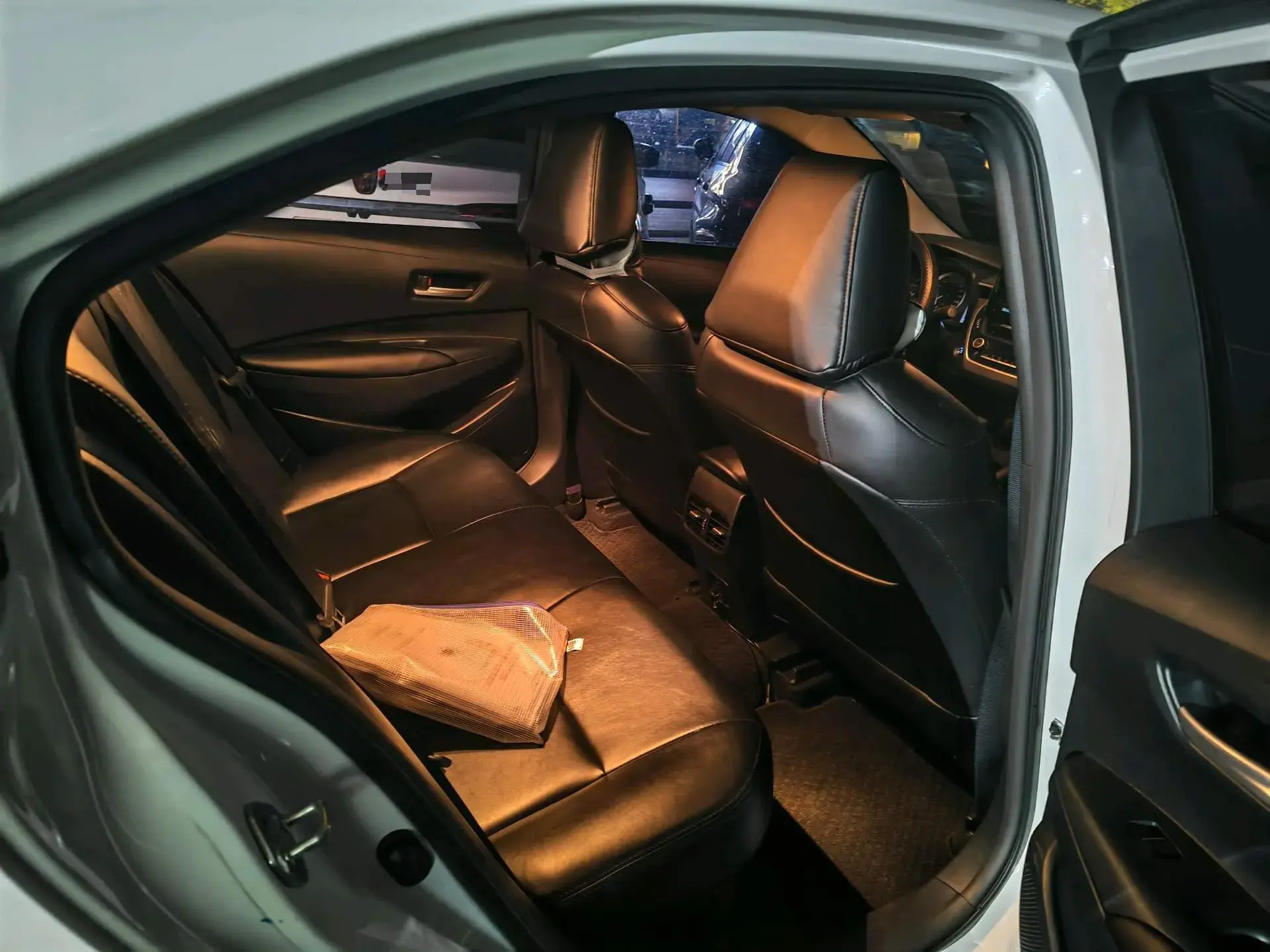 2022 TOYOTA COROLLA thumbnail 3