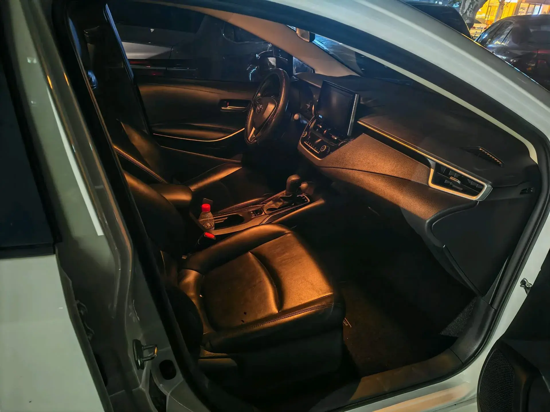 2022 TOYOTA COROLLA thumbnail 2