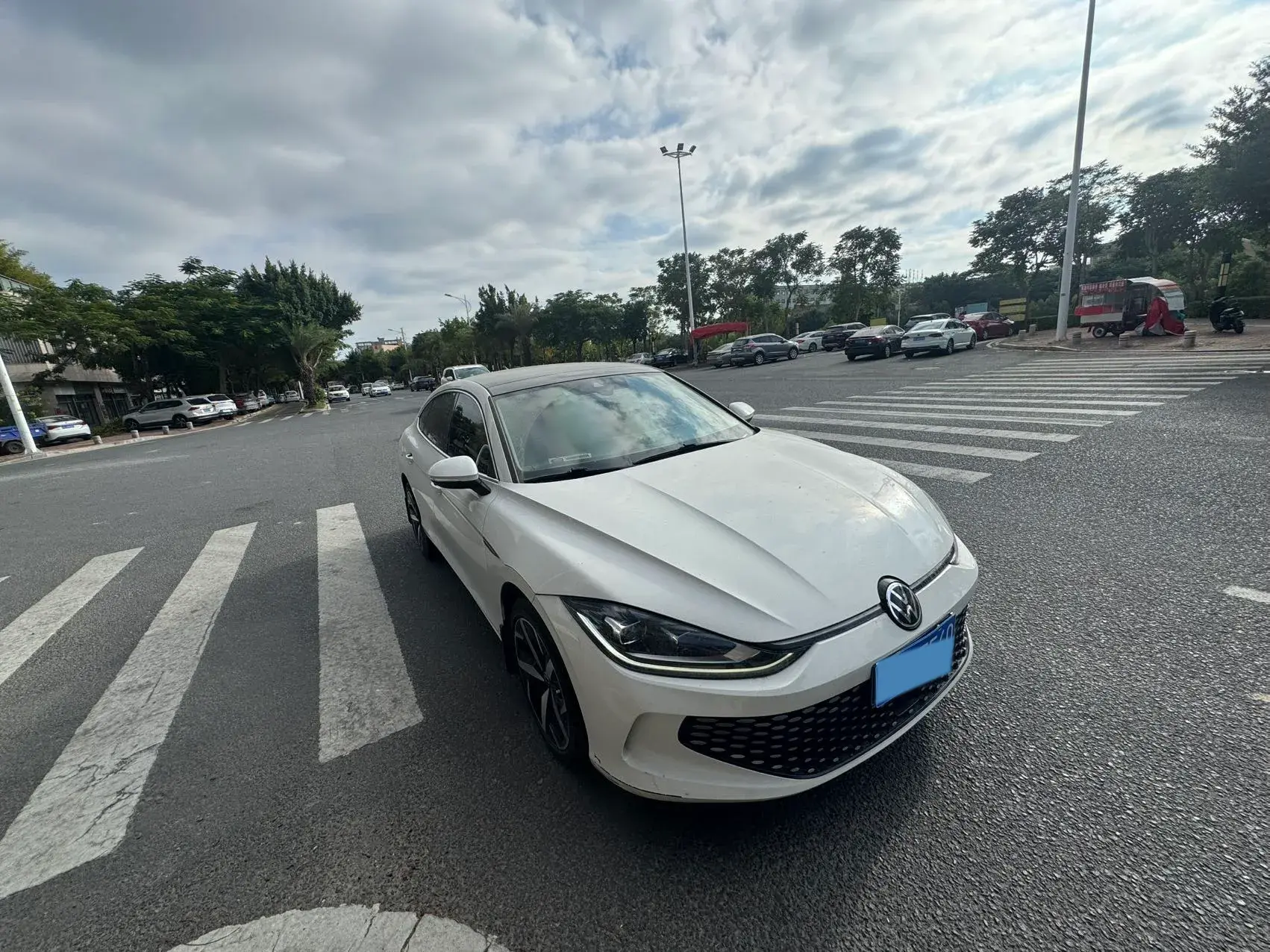 2022 VOLKSWAGEN LAMANDO thumbnail 3