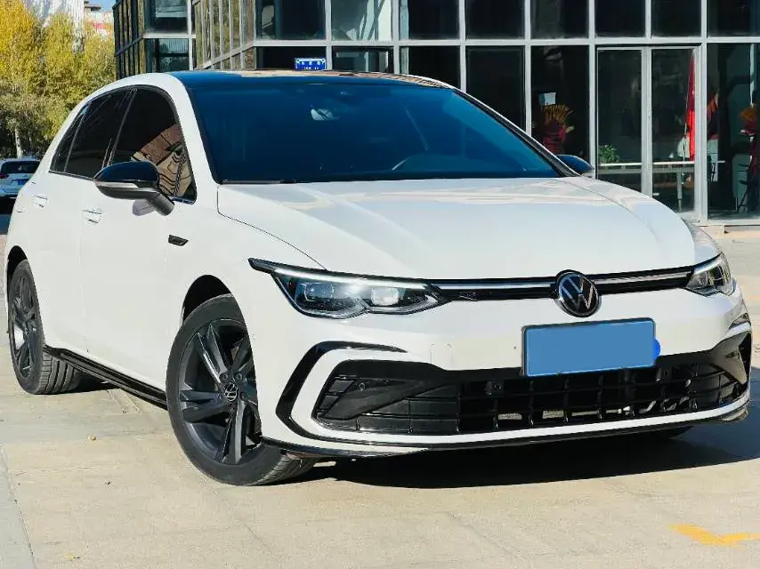 2023 VOLKSWAGEN GOLF thumbnail 2