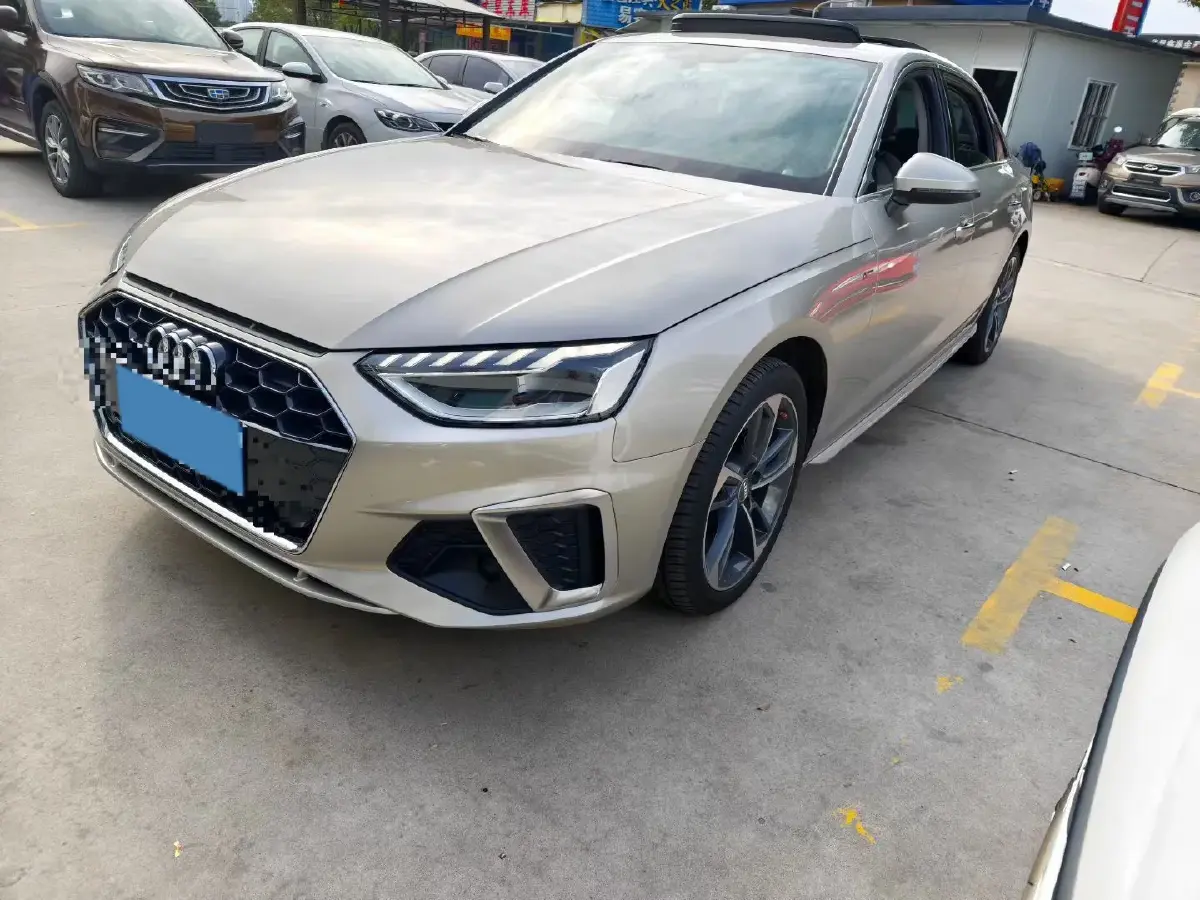 2020 Audi A4L 2.0T 150HP L4 7DCT