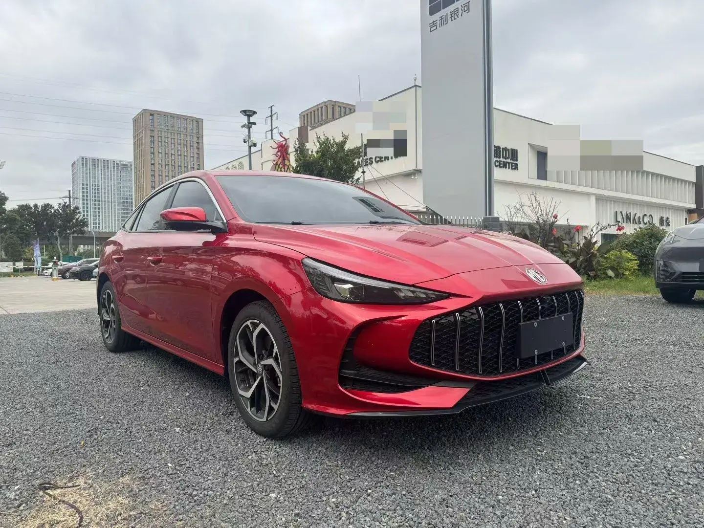 2025 MG 5 thumbnail 3