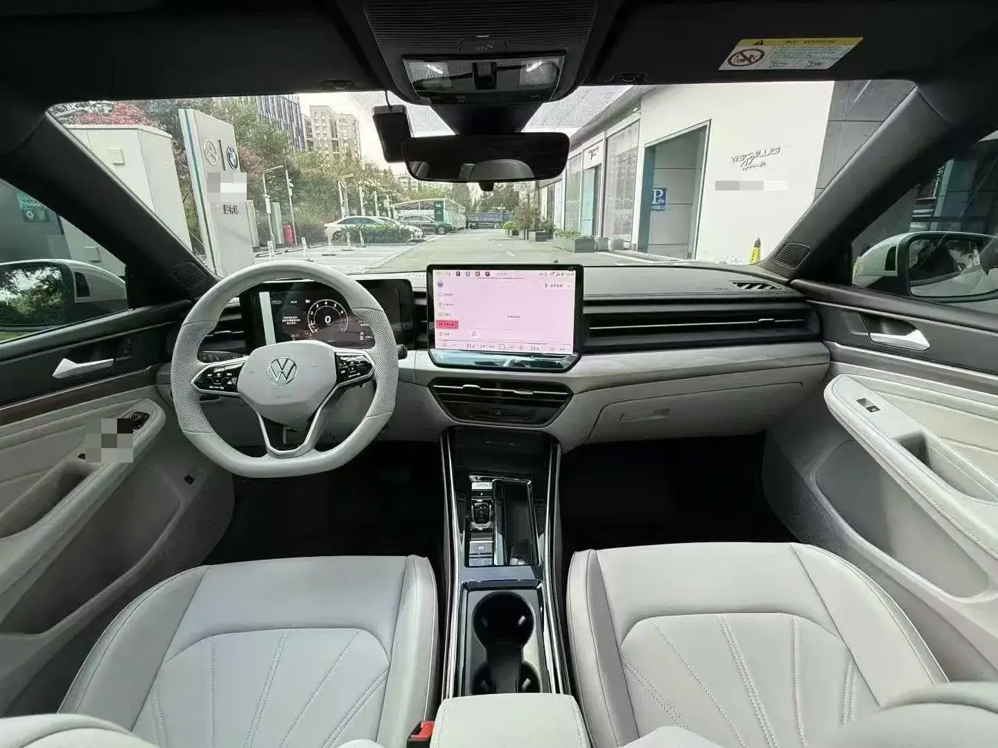 2023 VOLKSWAGEN LAMANDO thumbnail 4