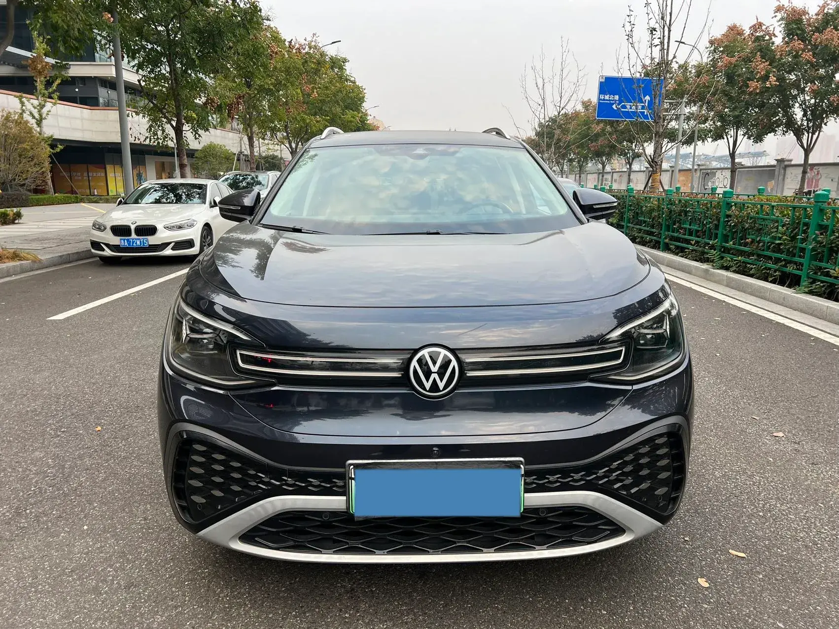 2021 VOLKSWAGEN ID.6 thumbnail 2