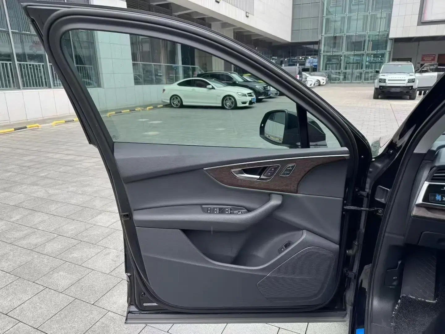 2021 AUDI Q7 thumbnail 3