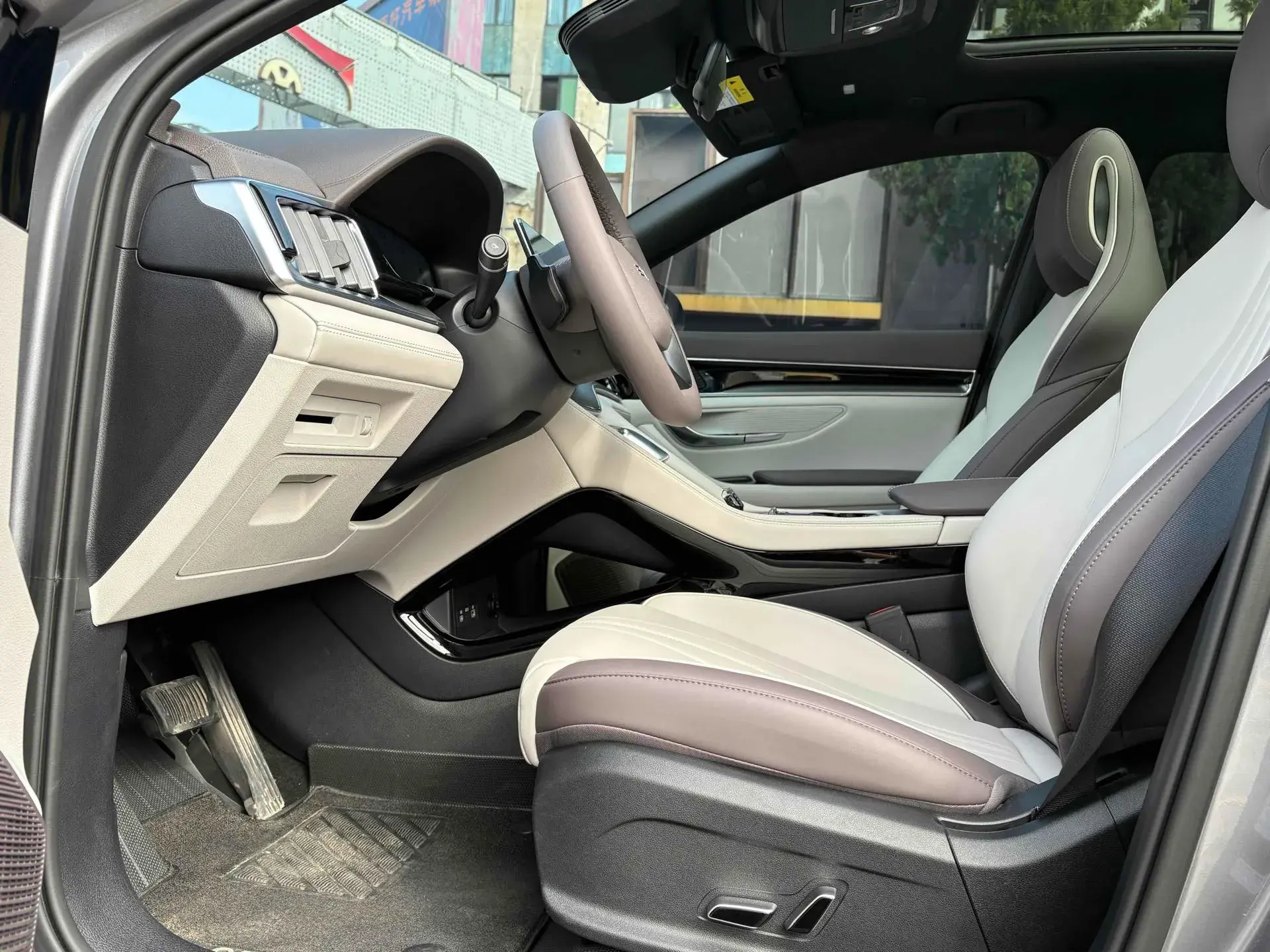 2025 BYD SONG thumbnail 4