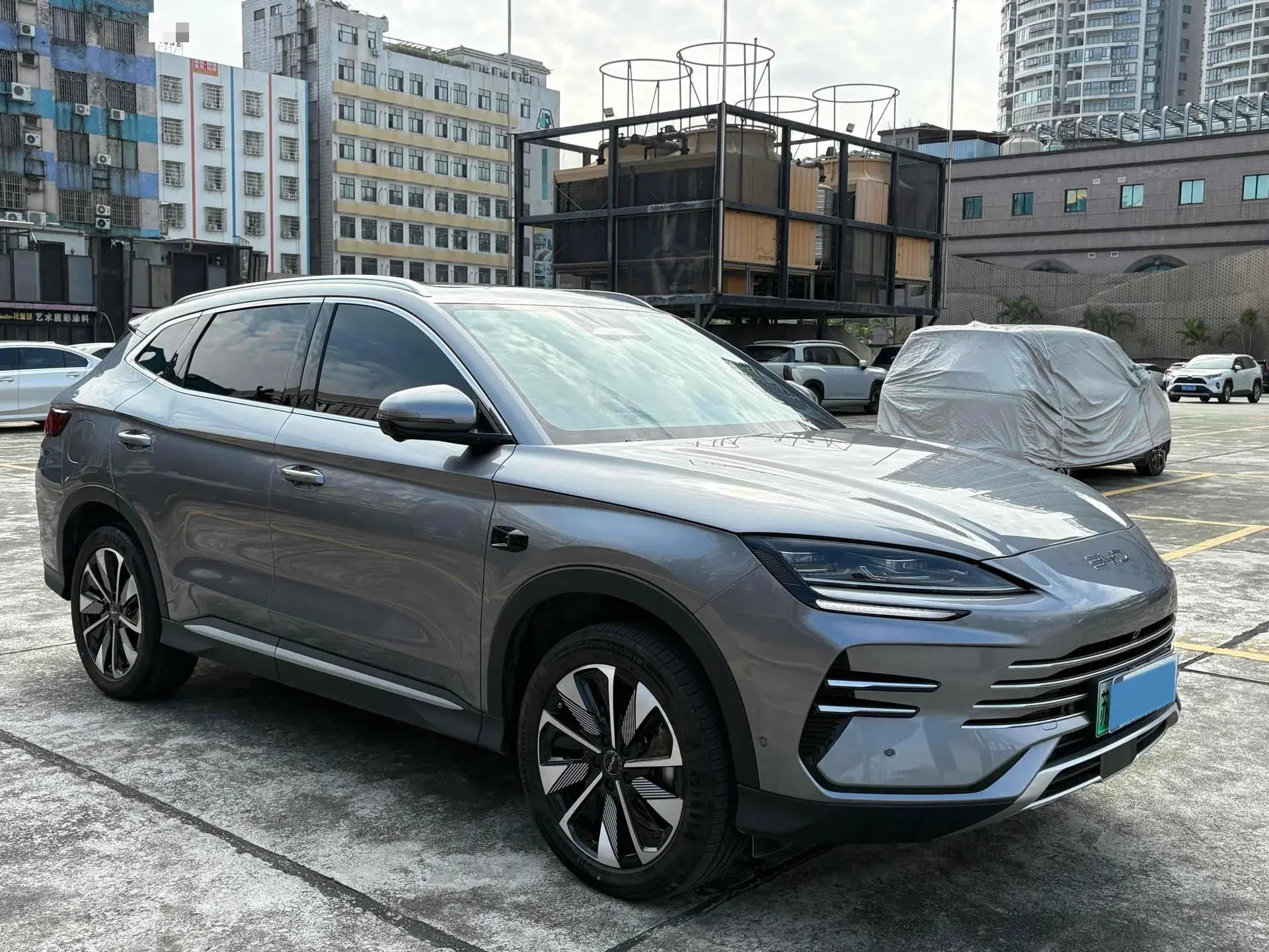 2025 BYD SONG thumbnail 3