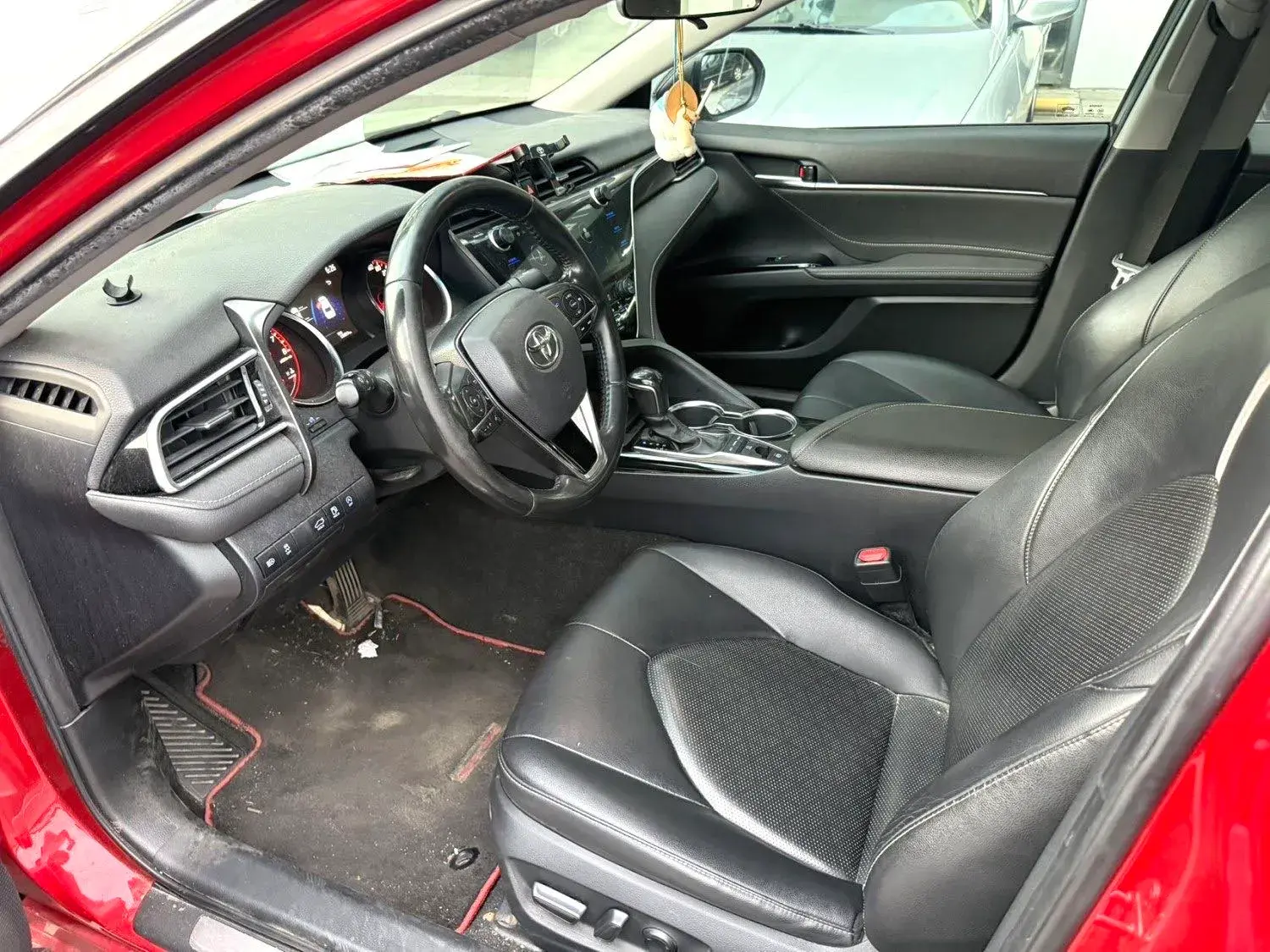 2019 TOYOTA CAMRY thumbnail 4