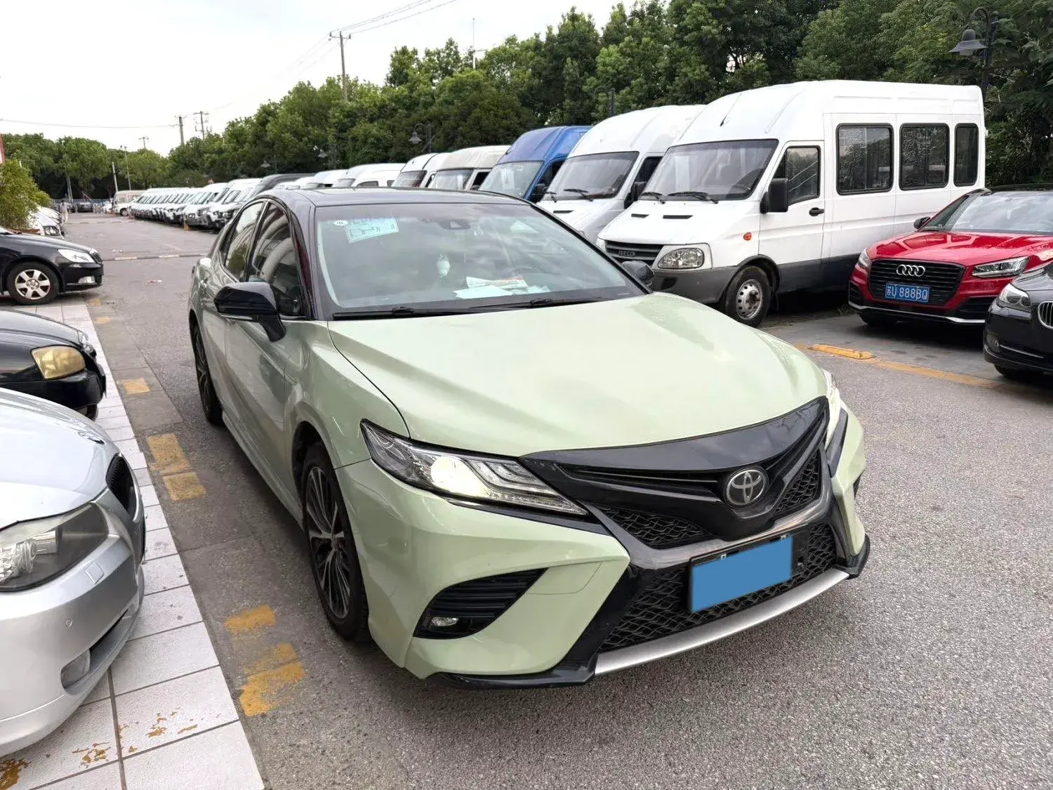 2019 TOYOTA CAMRY thumbnail 2