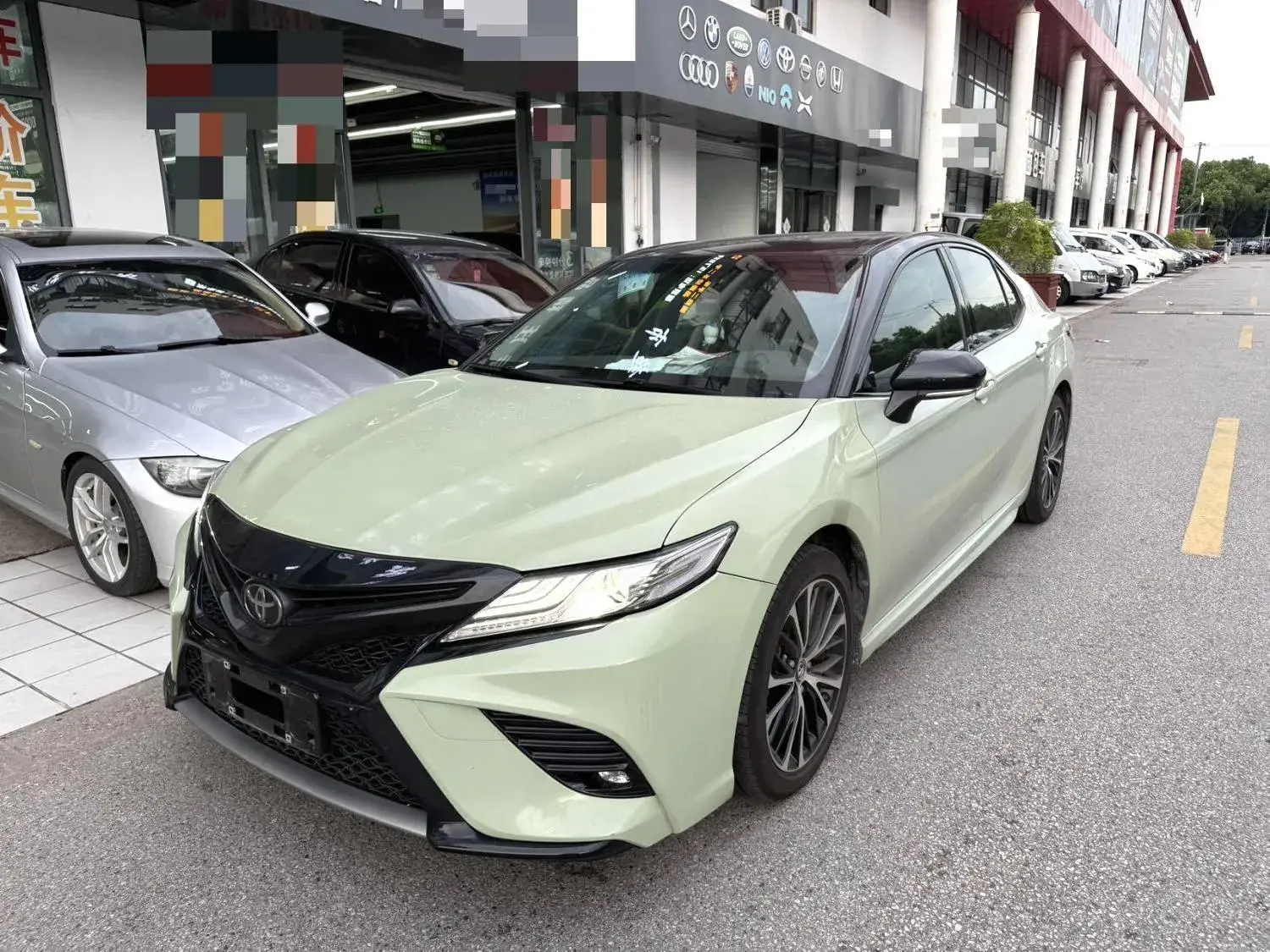 2019 TOYOTA CAMRY view 1