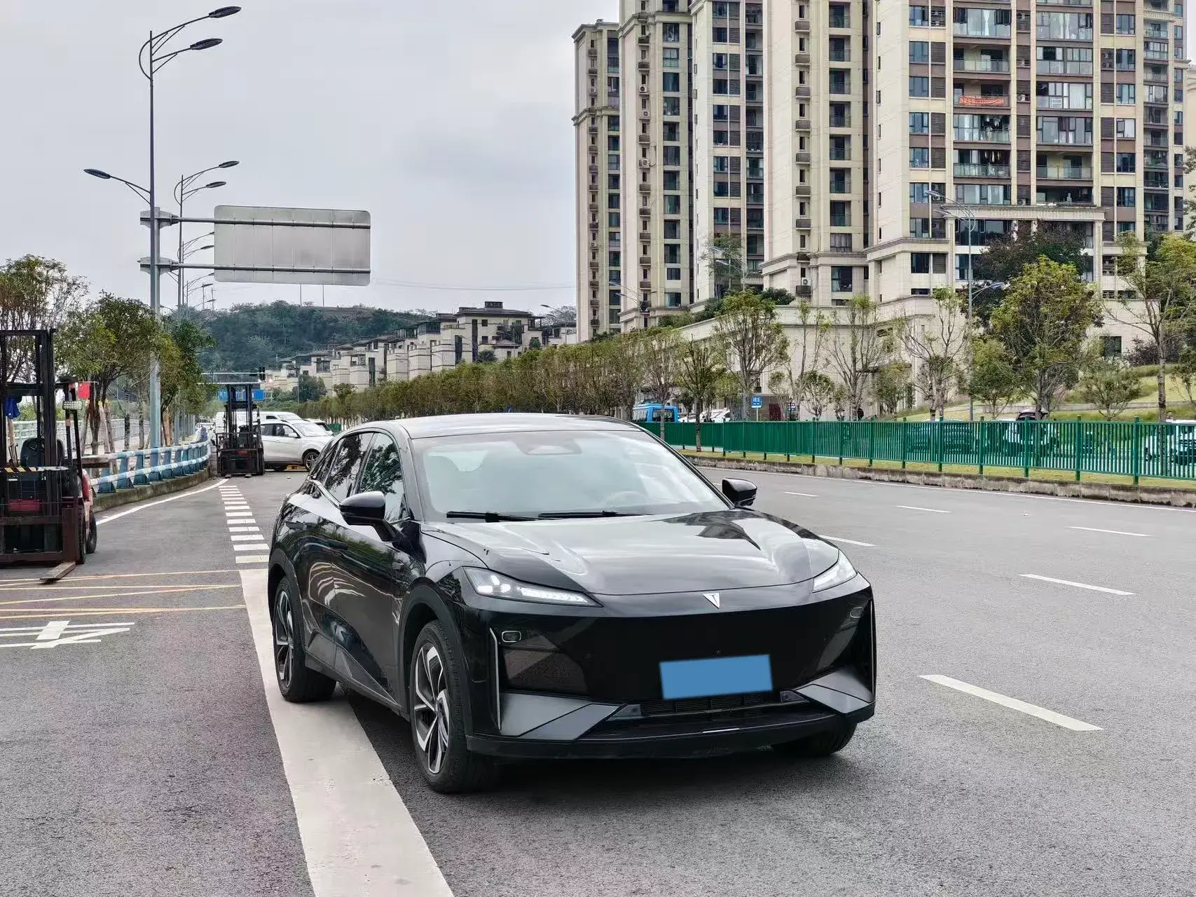 2024 DEEPAL S07 thumbnail 3