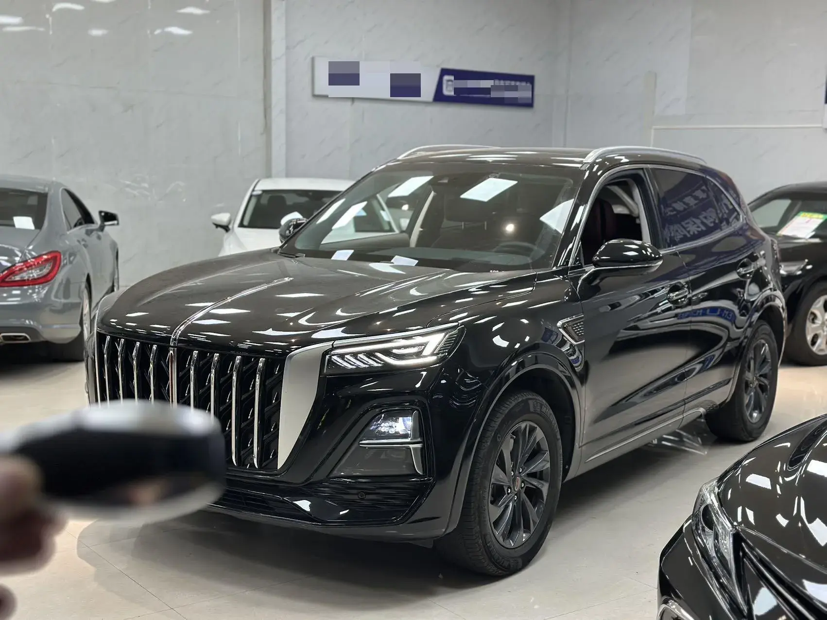 2023 HONGQI HS5 view 1