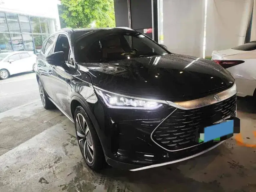 2022 BYD TANG thumbnail 2