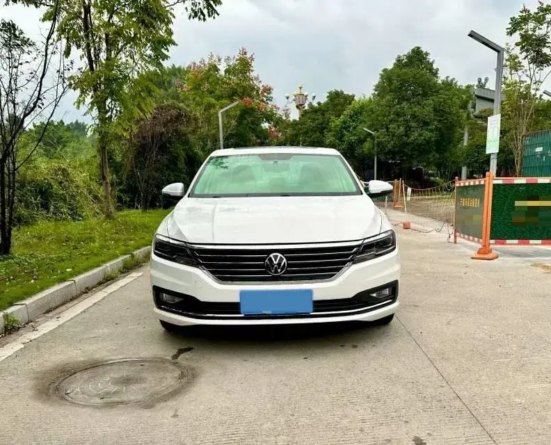 2021 VOLKSWAGEN LAVIDA thumbnail 3