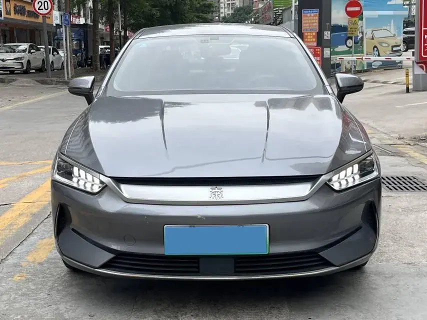 2021 BYD QIN thumbnail 2