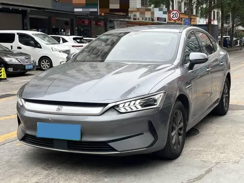 2021 BYD QIN view 1