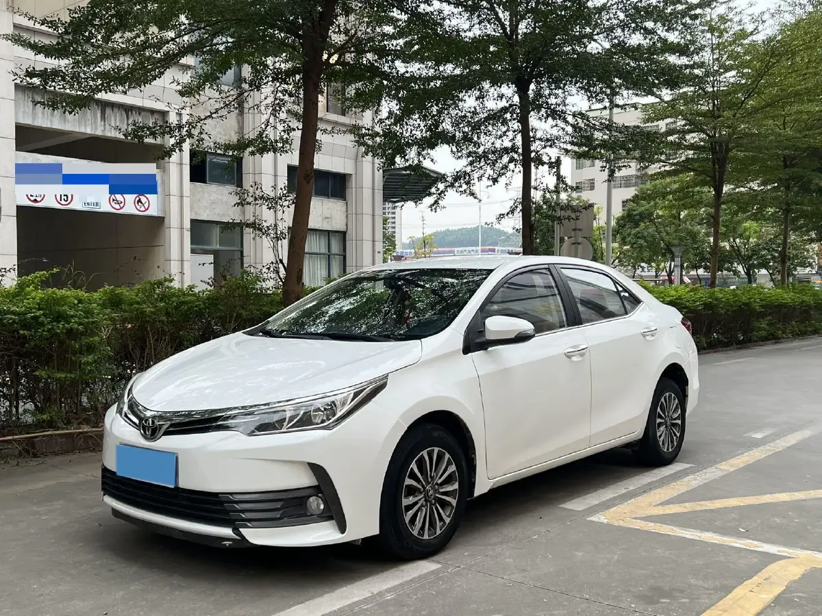 2018 Toyota Corolla 1.2T 116HP L4 CVT