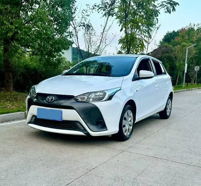2017 Toyota Yaris L 1.5L 107HP L4 CVT