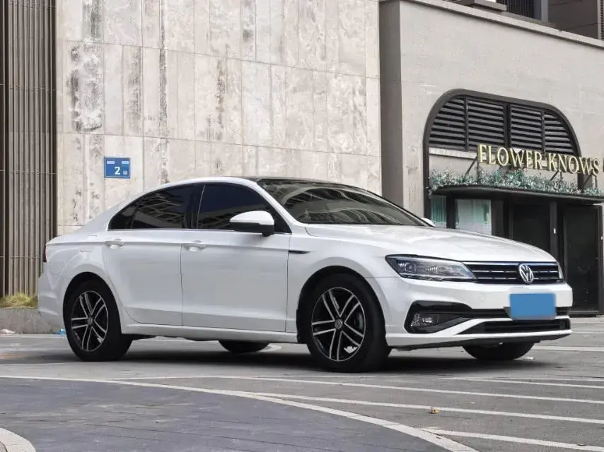 2021 VOLKSWAGEN LAMANDO thumbnail 2