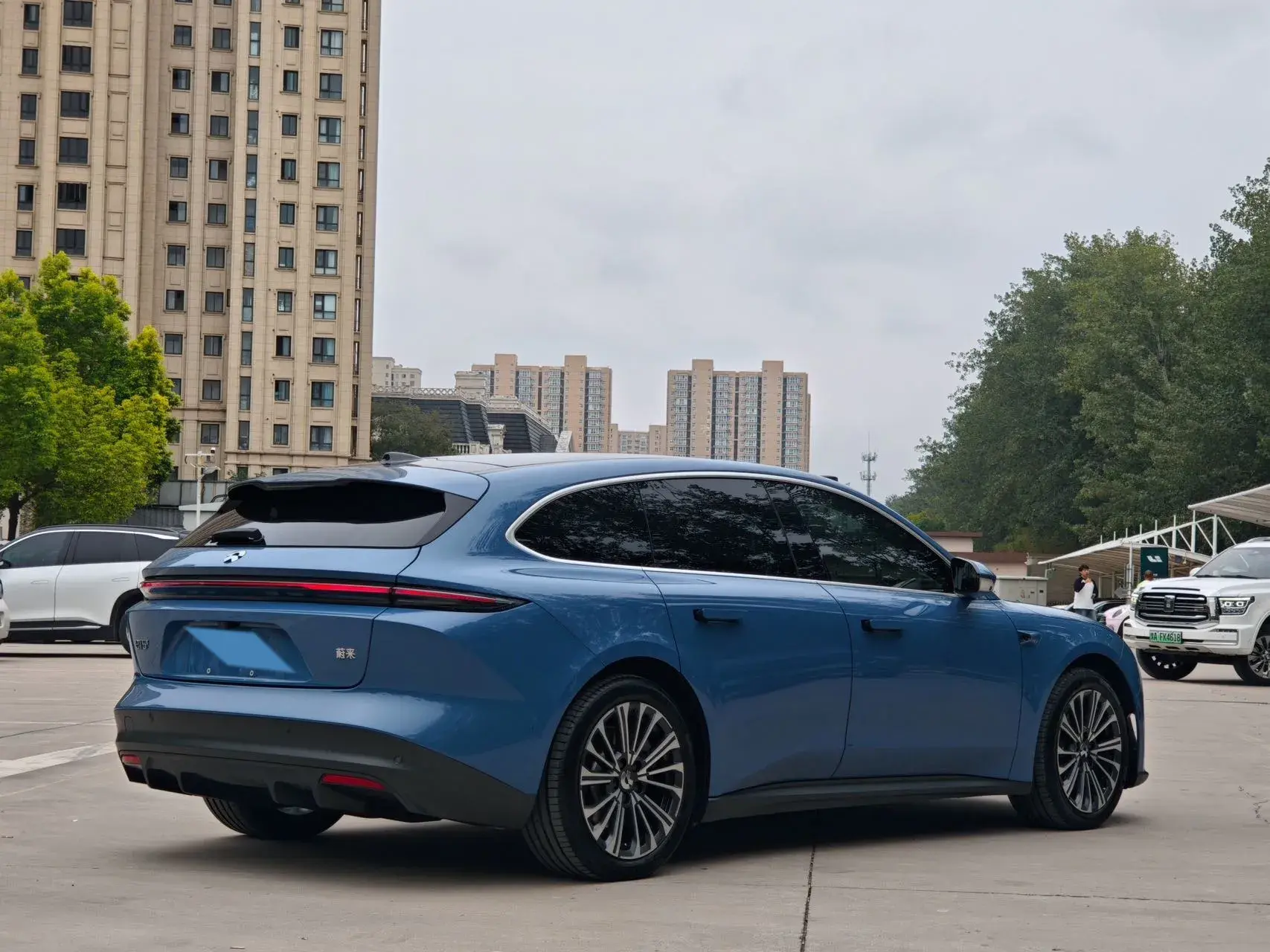 2024 NIO ET5T thumbnail 4