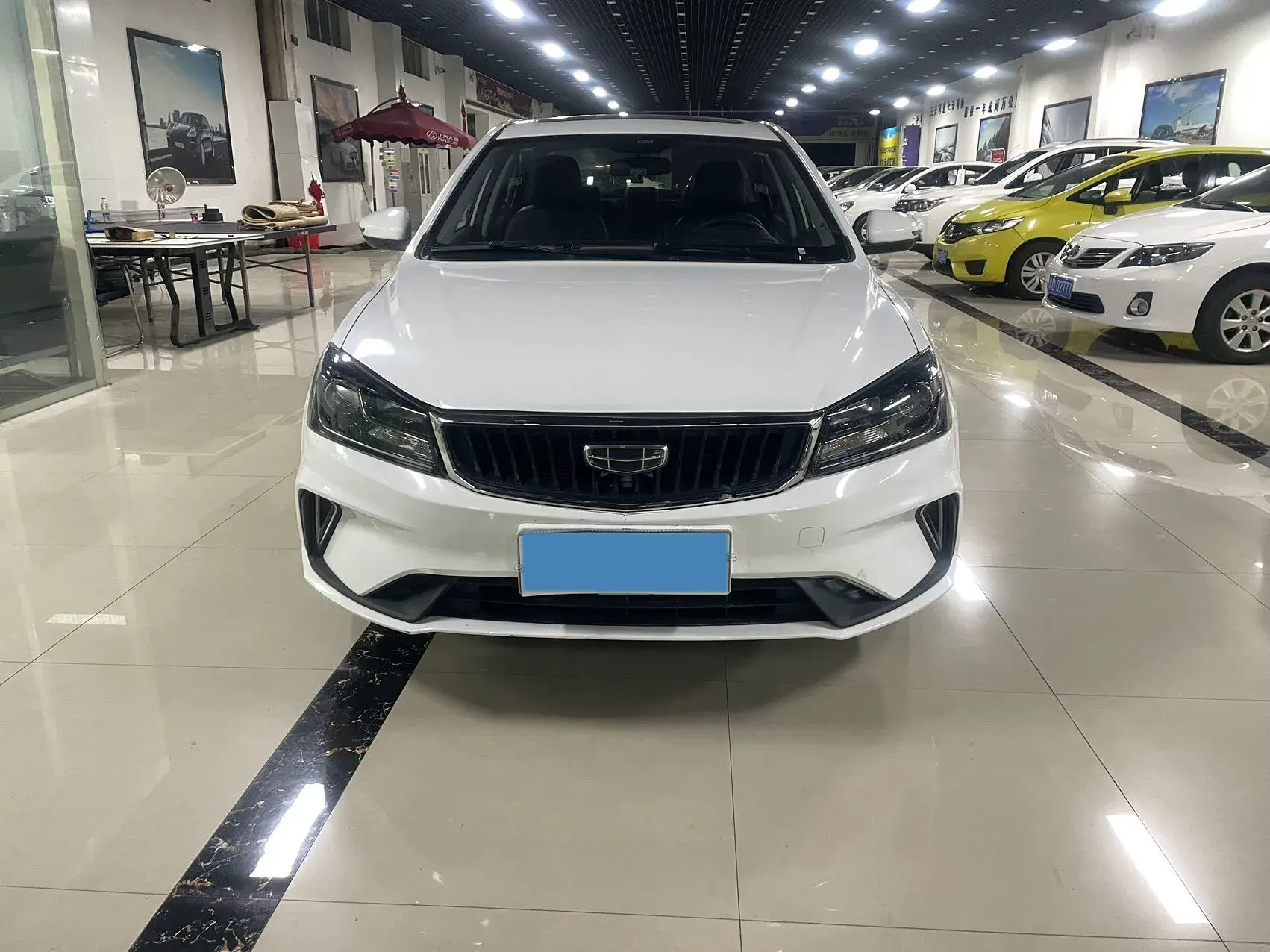 2021 GEELY EMGRAND thumbnail 2