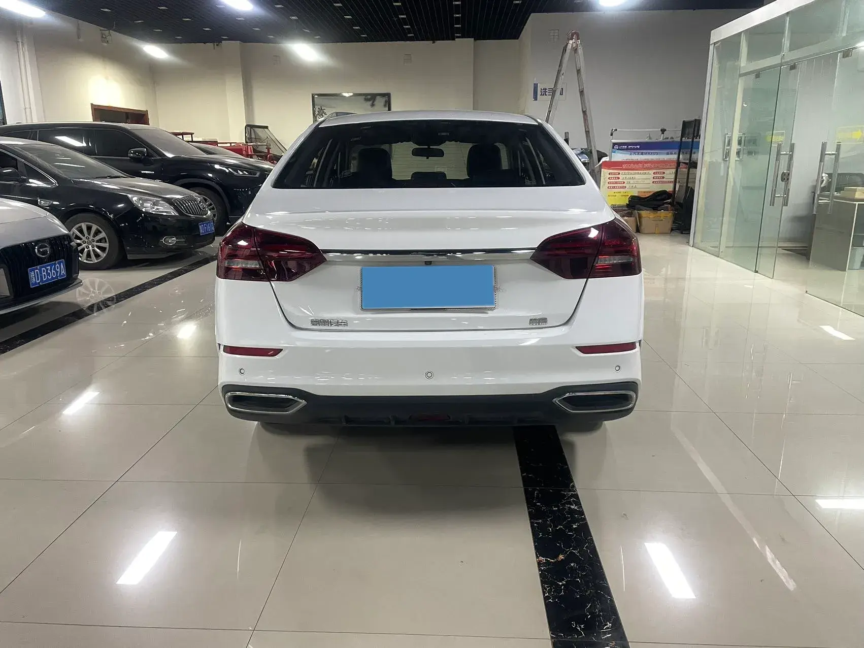 2021 GEELY EMGRAND thumbnail 4