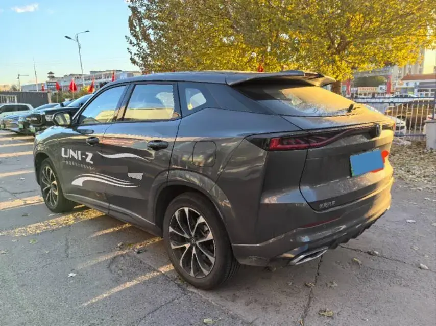 2024 CHANGAN UNI-Z thumbnail 2
