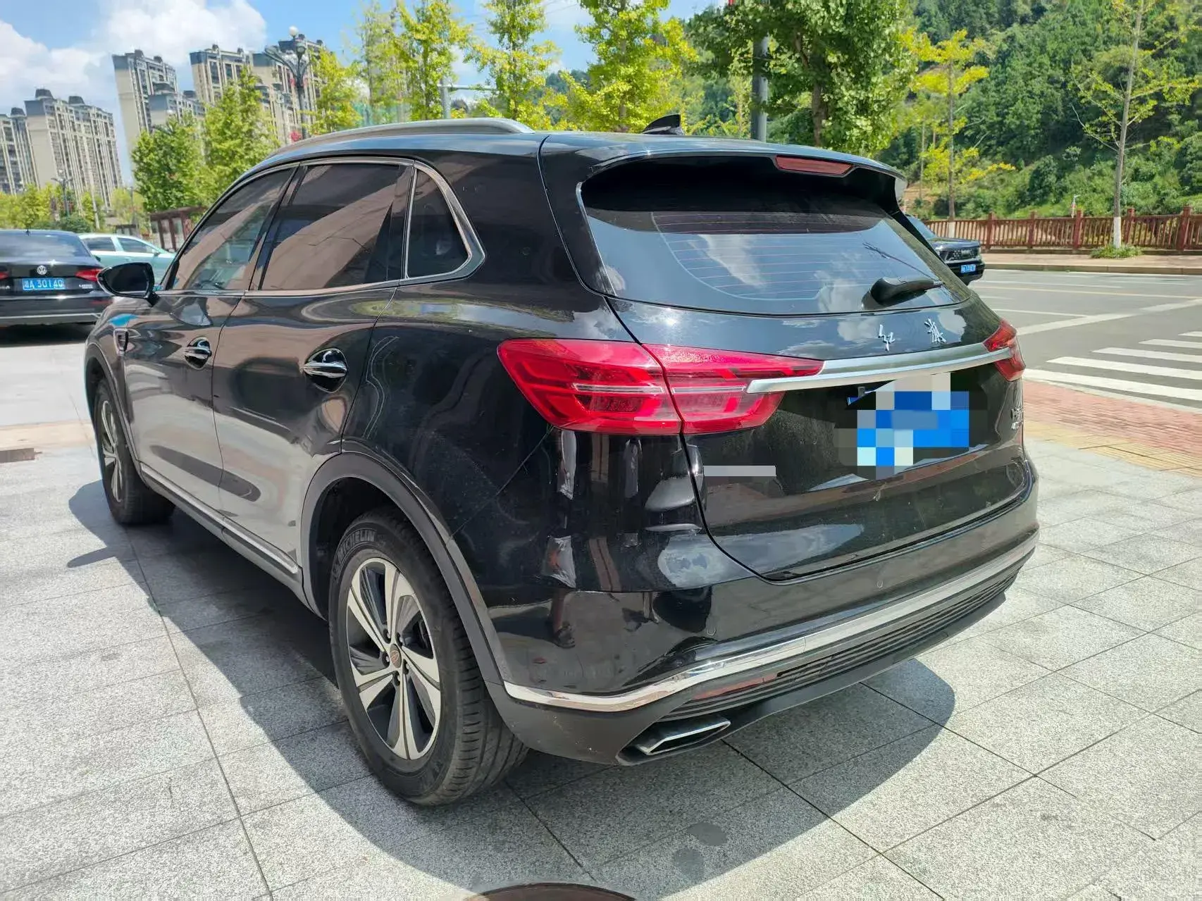 2019 HONGQI HS5 thumbnail 2