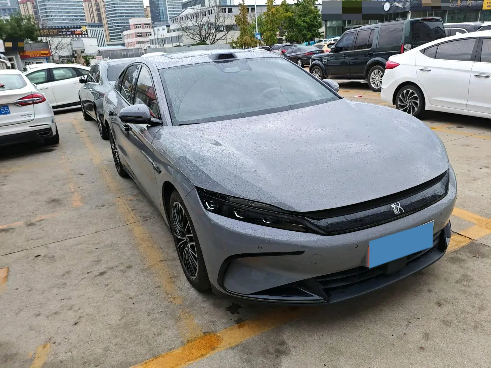 2025 BYD HAN thumbnail 2