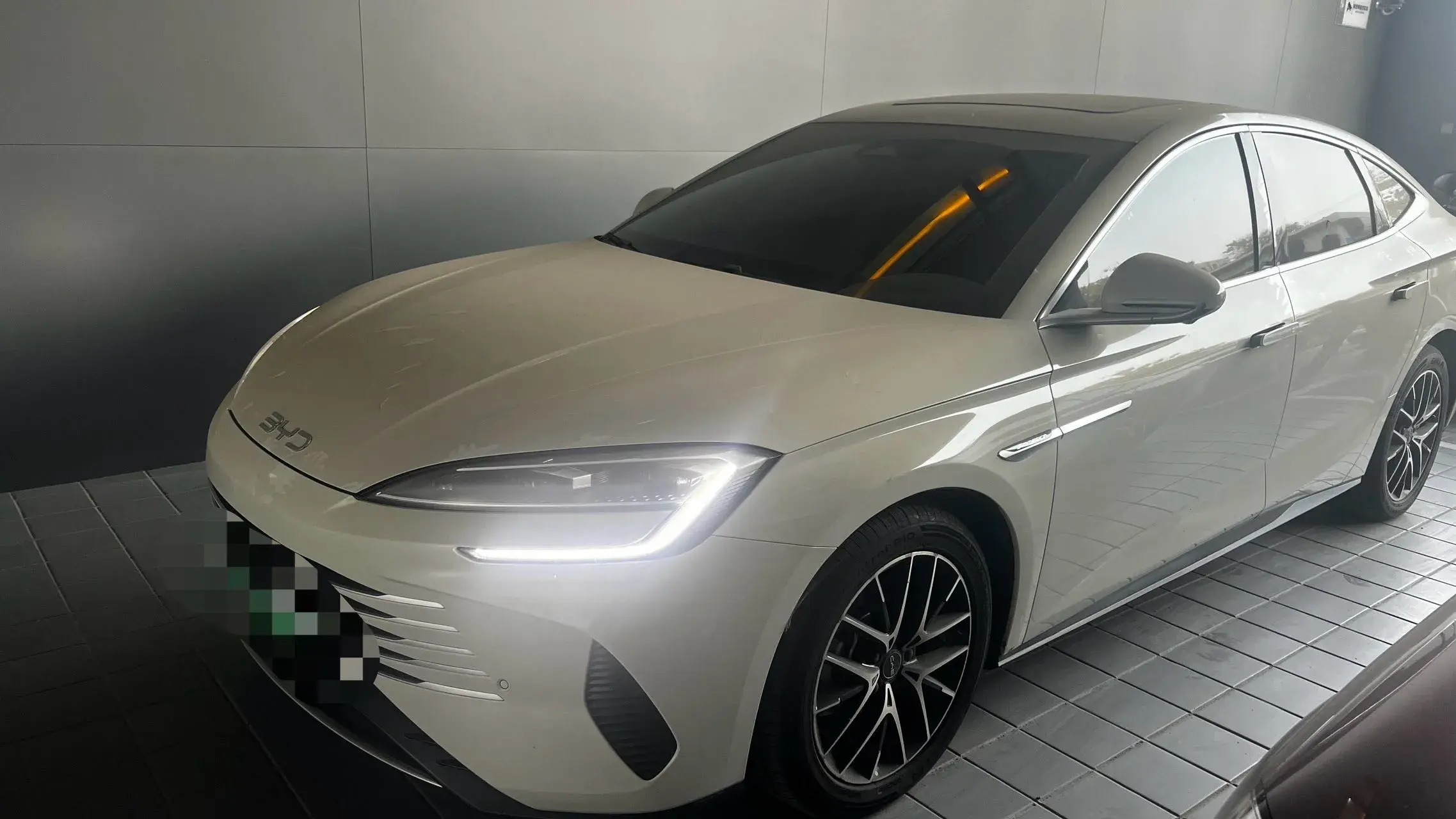 2025 BYD SEAL07 view 1