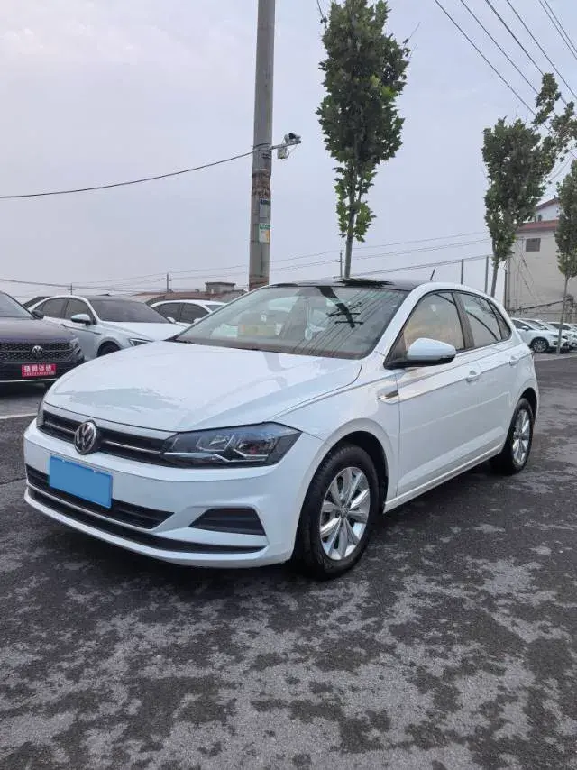 2019 VOLKSWAGEN POLO view 1