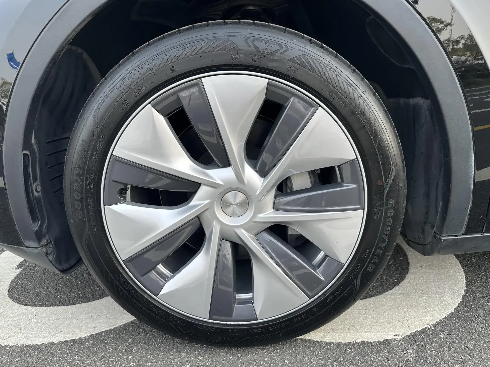 2022 TESLA MODEL thumbnail 4