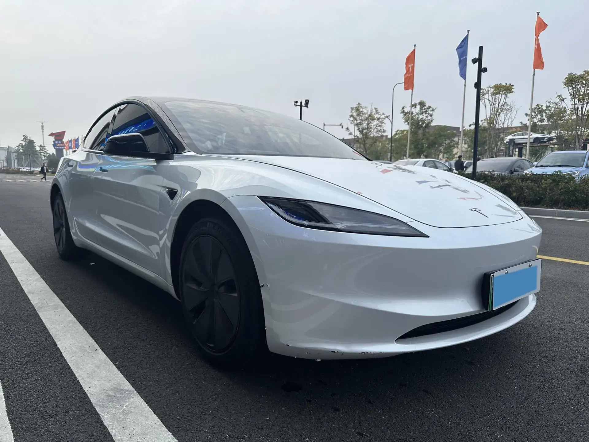 2023 TESLA MODEL thumbnail 3