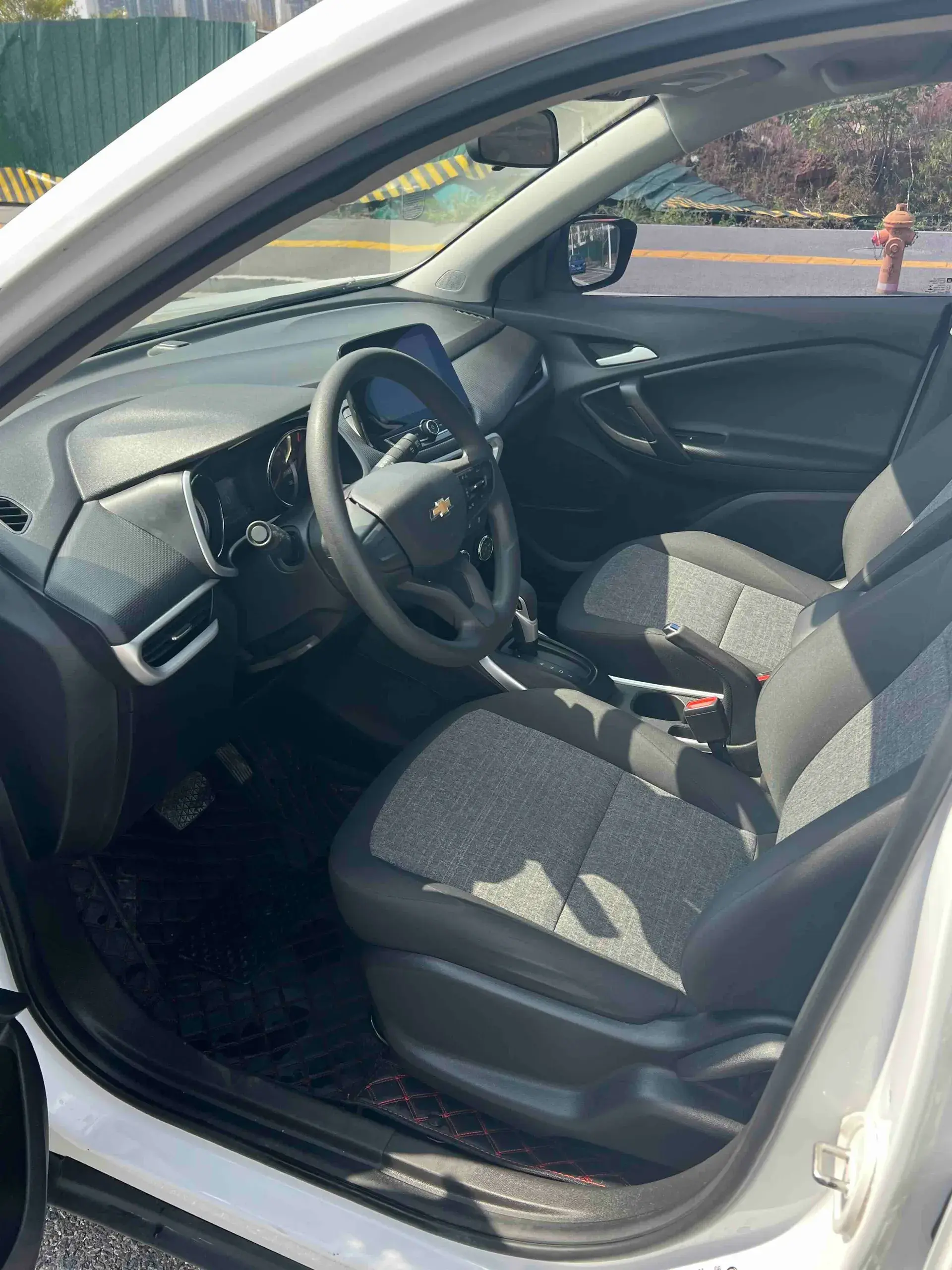 2019 CHEVROLET TRAX thumbnail 4