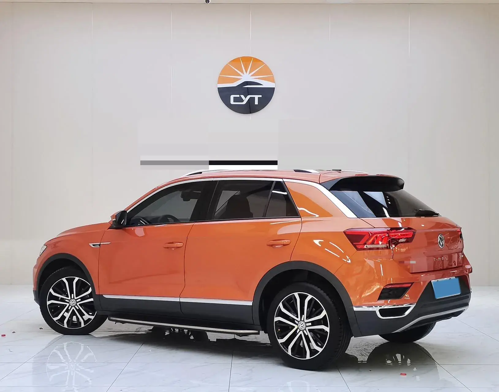 2020 VOLKSWAGEN T-ROC thumbnail 4