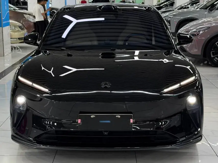 2024 NIO ET5T thumbnail 4