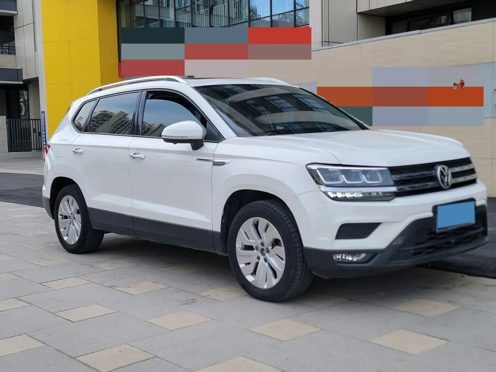 2019 VOLKSWAGEN THARU thumbnail 2