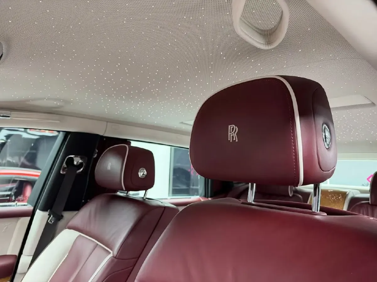 2018 Rolls-Royce Phantom 6.7T 571HP V12 8AT,autocango,china used car exporter,china ev exporter,chinese used car exporter,chinese used ev exporter