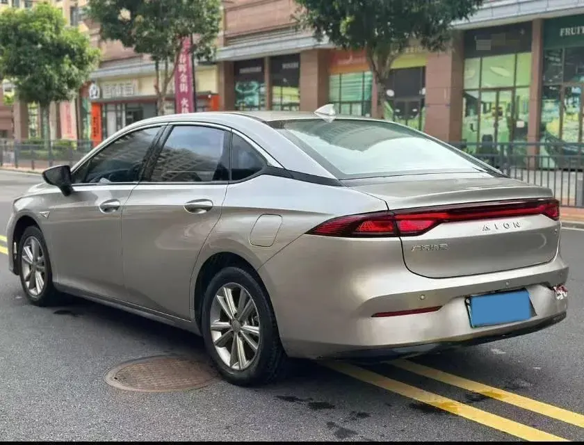 2023 AION S thumbnail 3