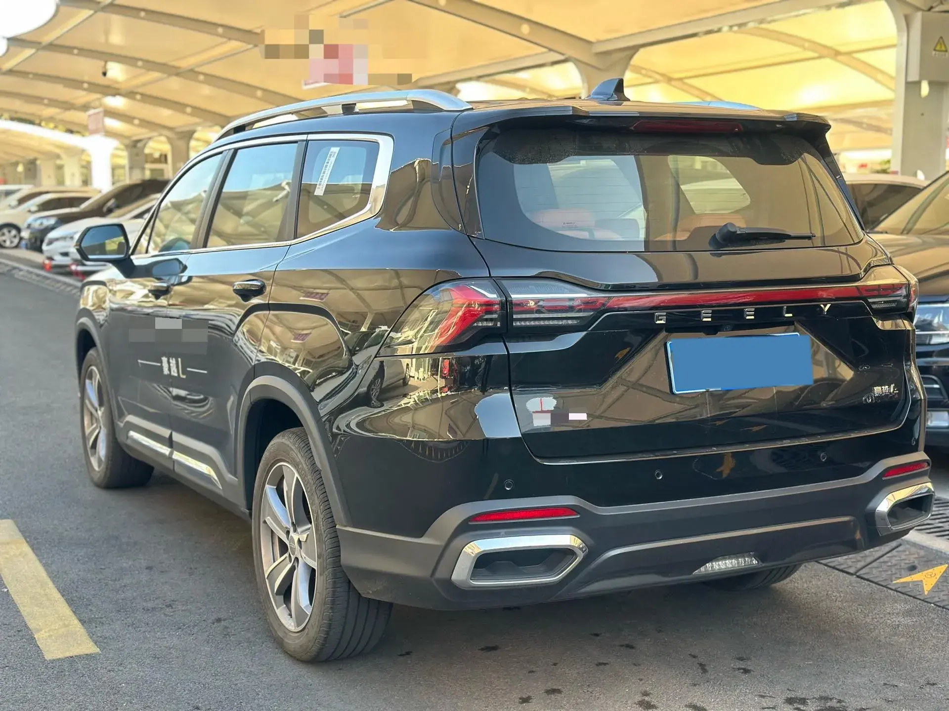 2024 GEELY OKAVANGO thumbnail 4