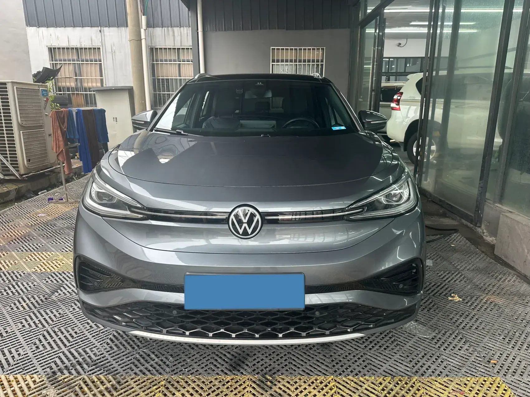 2022 VOLKSWAGEN ID.4 thumbnail 3