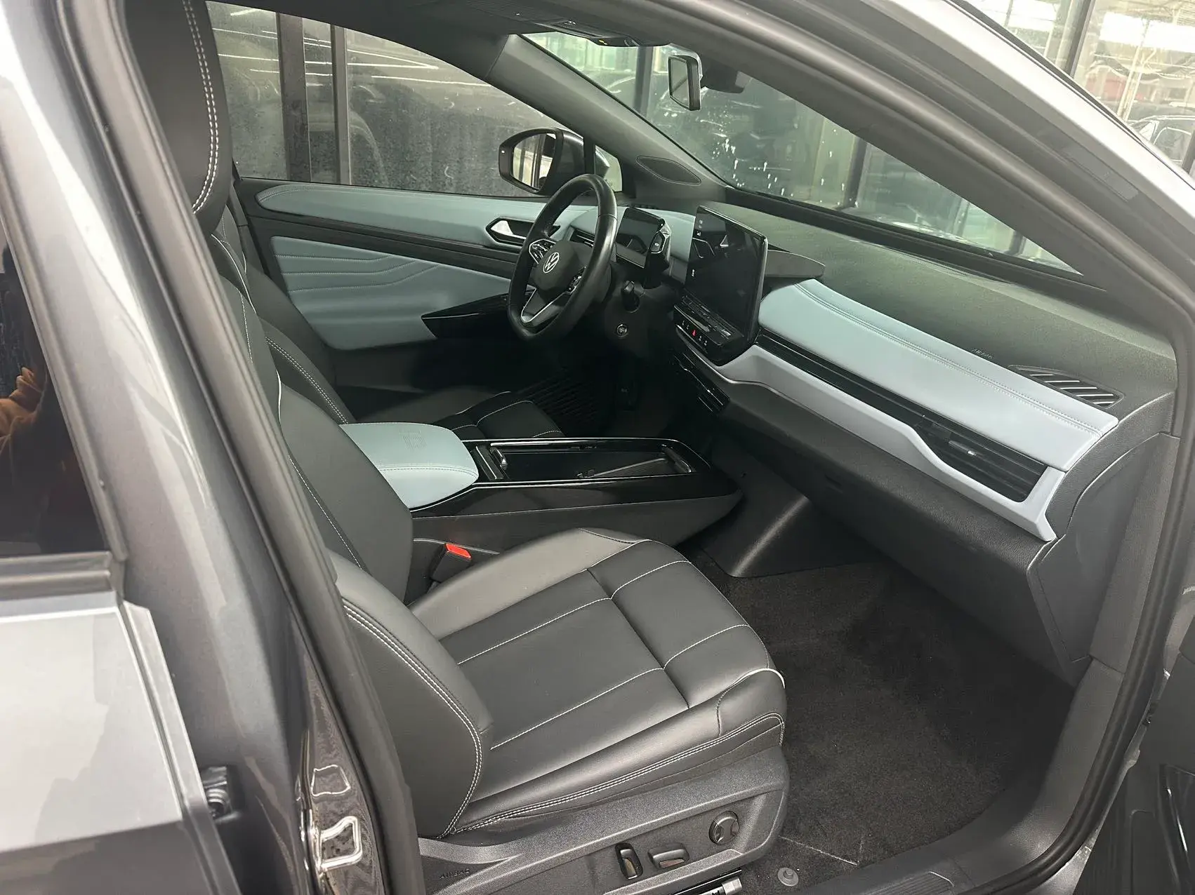 2022 VOLKSWAGEN ID.4 thumbnail 4