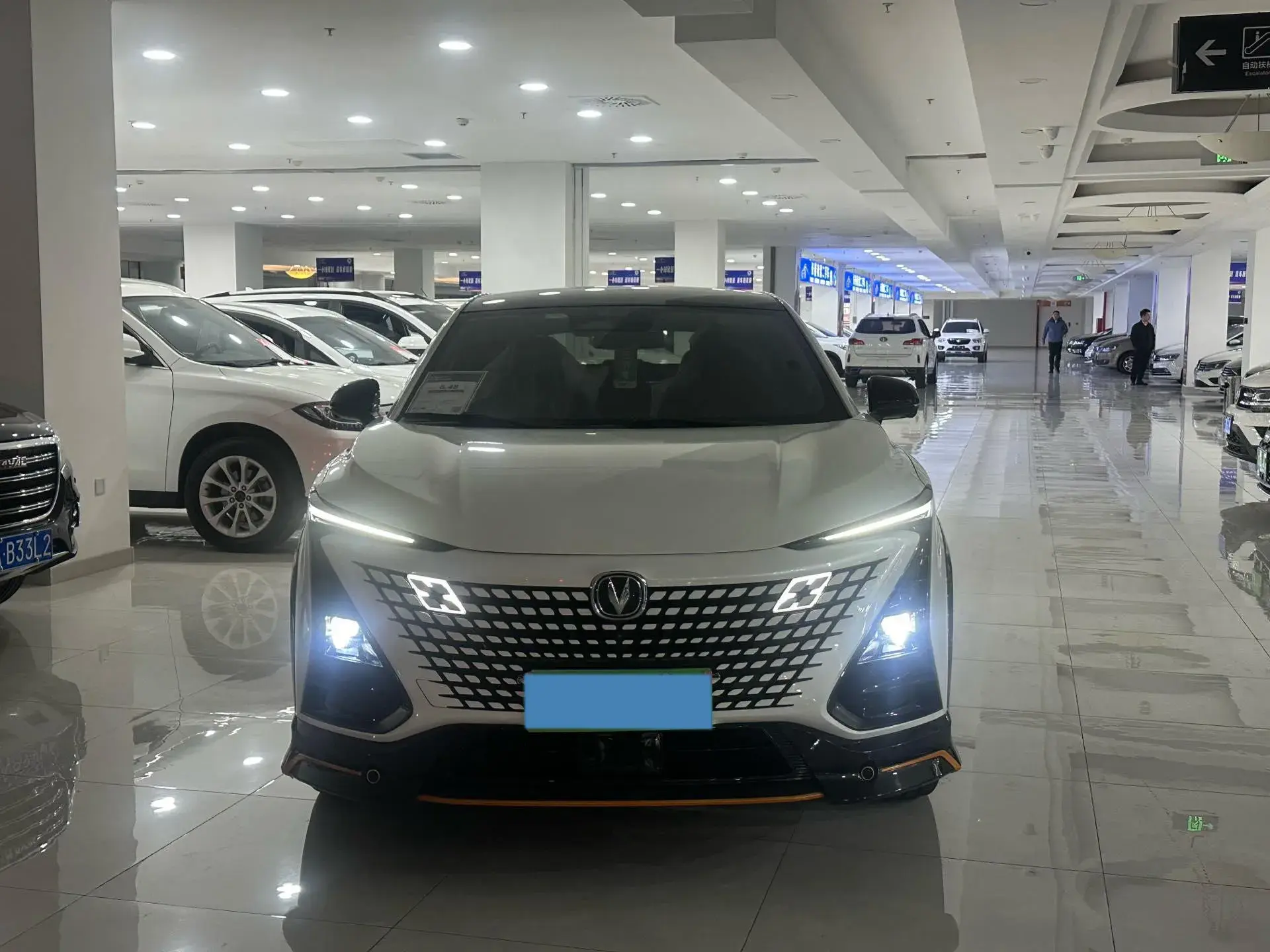 2022 CHANGAN UNI-T thumbnail 2