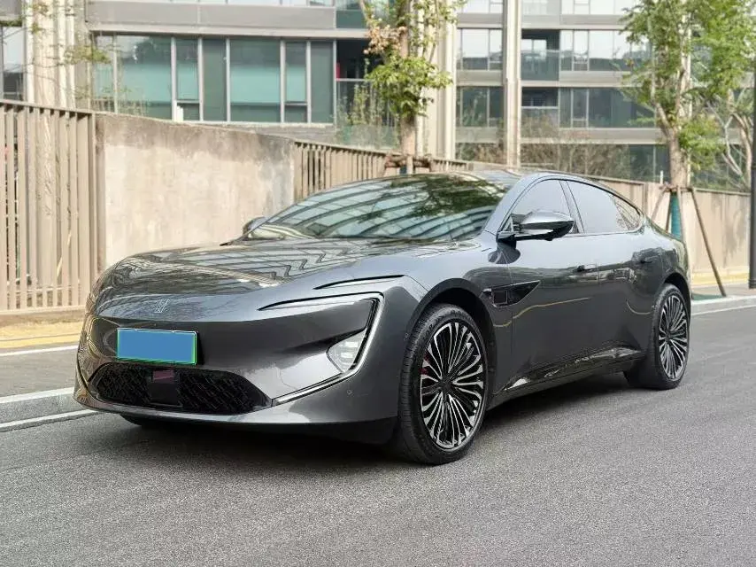 2025 AVATR 12 view 1