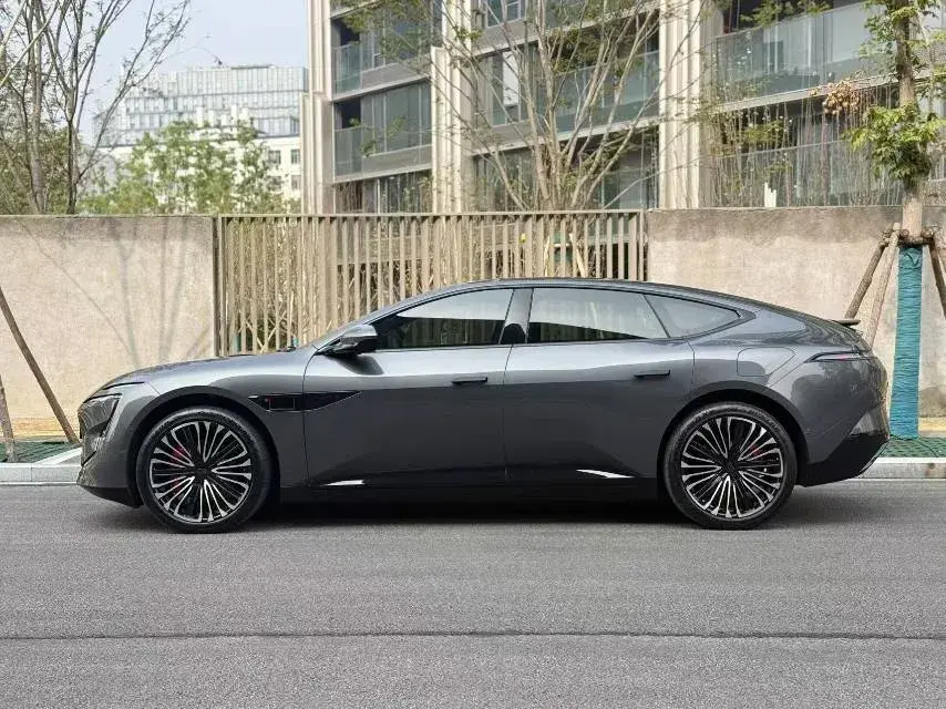 2025 AVATR 12 thumbnail 3