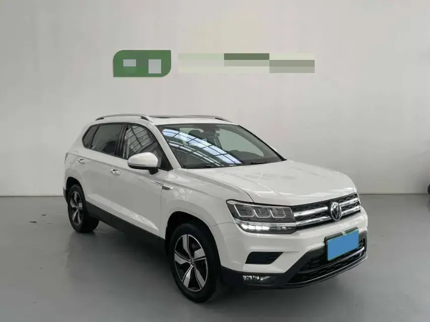 2021 VOLKSWAGEN THARU thumbnail 3