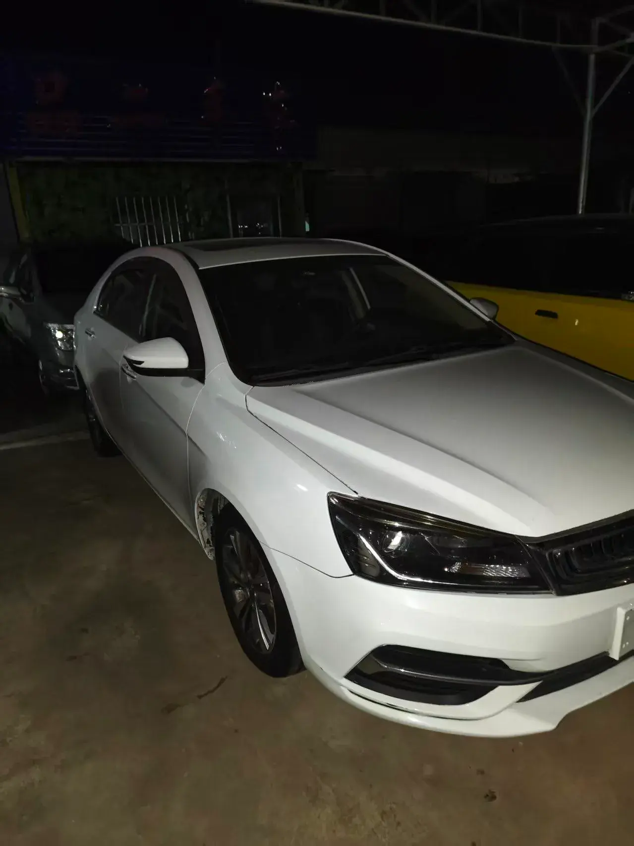 2018 GEELY EMGRAND thumbnail 3