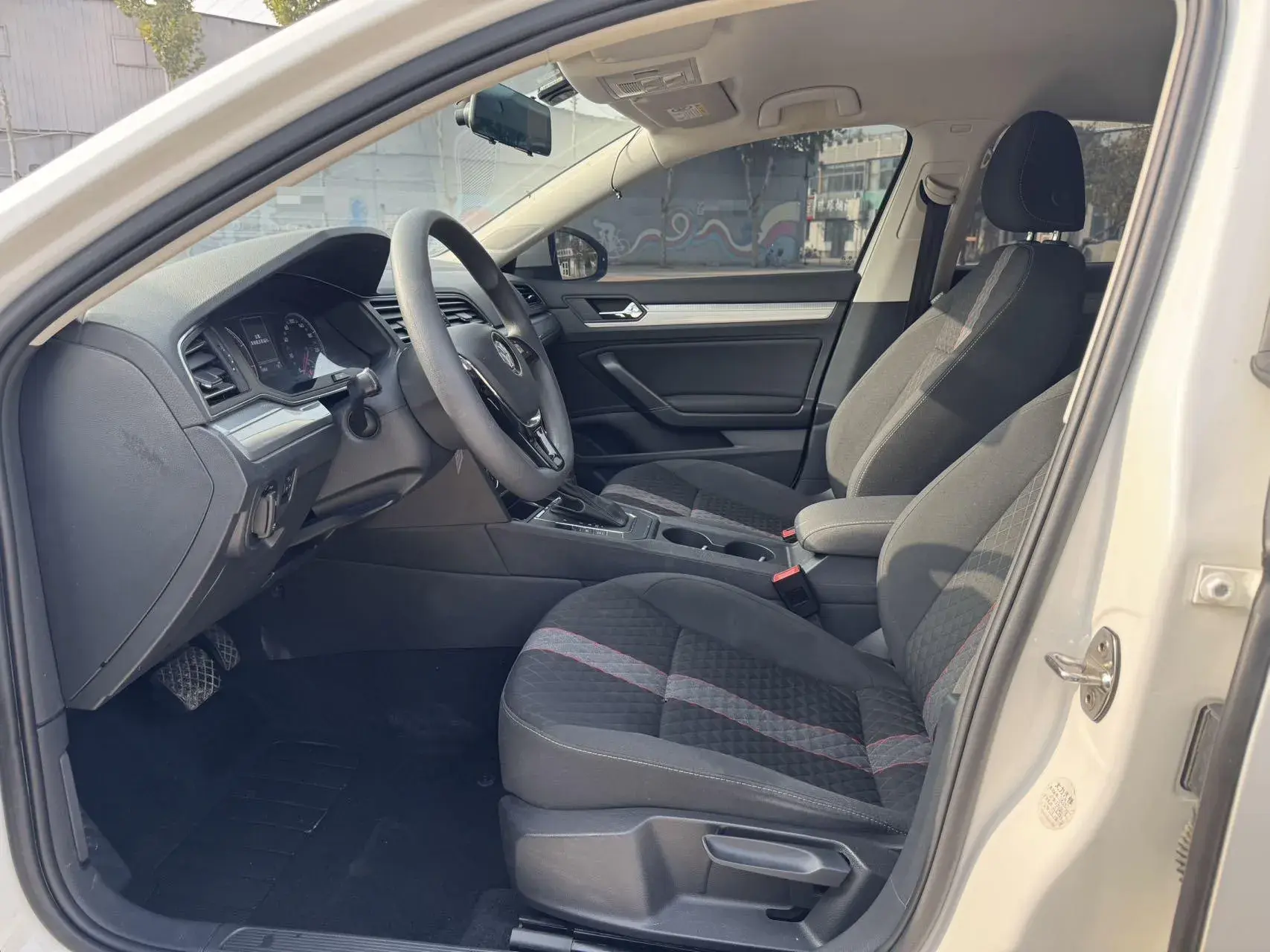 2021 VOLKSWAGEN LAMANDO thumbnail 4